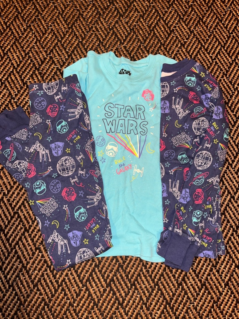 Star Wars Kids Two-Piece Pajama Set - Turquoise Top & Navy Graphic Pants